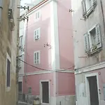 Tartini - Private Roof Terrace - Self Check-In